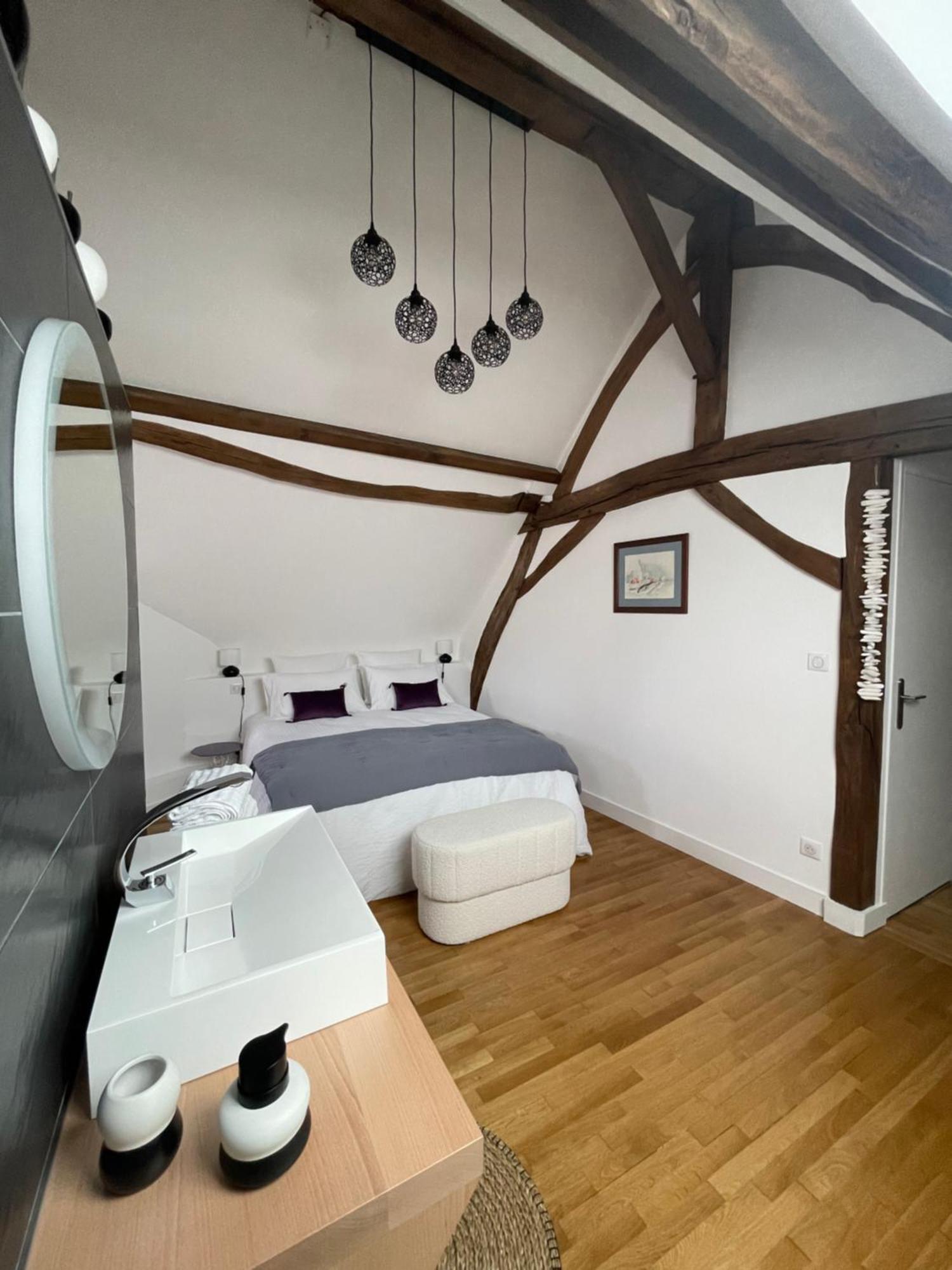 Le Clos Du Q'Hatre Clery-Saint-Andre Exterior photo